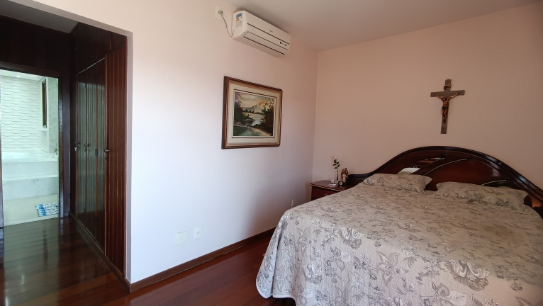 Imagem Casa com 4 Quartos à Venda, 385 m² em álvaro Camargos - Belo Horizonte