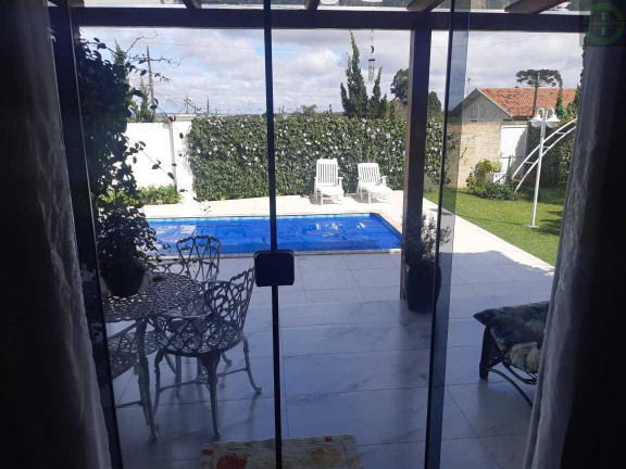 Imagem Casa com 3 Quartos à Venda, 240 m² em Oficinas - Ponta Grossa Imagem Casa com 3 Quartos à Venda, 240 m² em Oficinas - Ponta Grossa