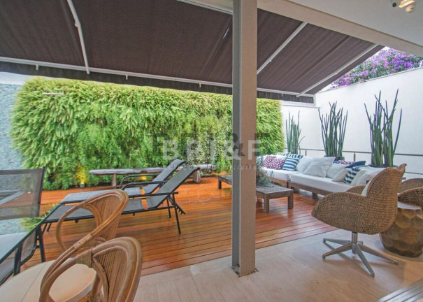 Imagem Casa com 4 Quartos à Venda, 310 m² em Campo Belo - São Paulo