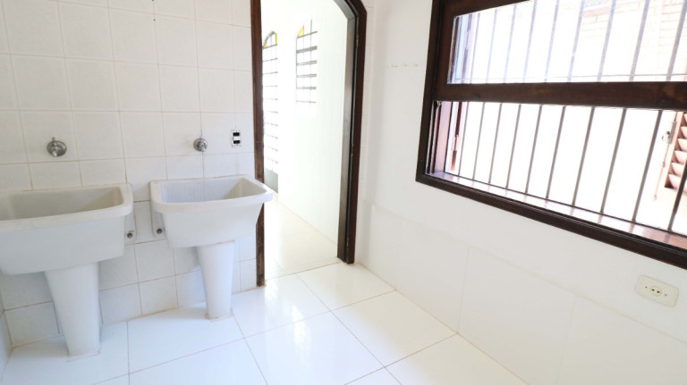 Imagem Casa com 4 Quartos à Venda, 336 m² em Jardim Leonor - São Paulo