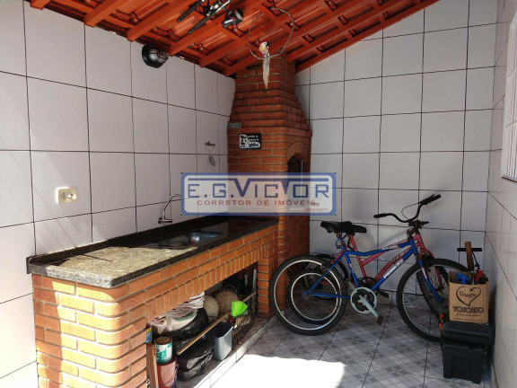 Imagem Sobrado com 3 Quartos à Venda, 135 m² em Balneário Regina Maria - Mongaguá