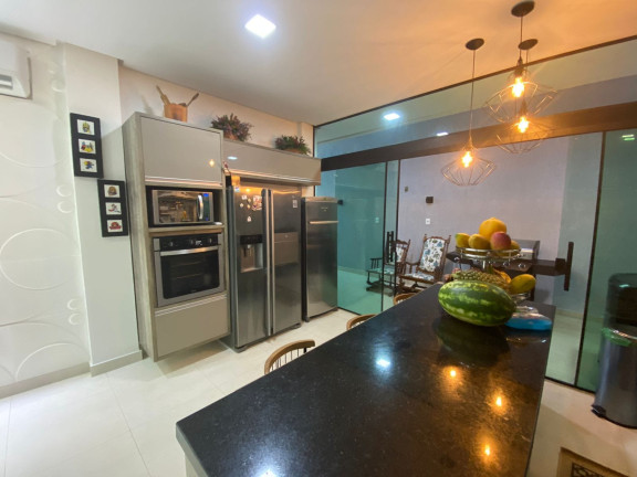 Imagem Casa com 3 Quartos à Venda, 240 m² em Ponta Negra - Manaus