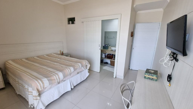 Imagem Apartamento com 3 Quartos à Venda, 188 m² em Pitangueiras - Guarujá Imagem Apartamento com 3 Quartos à Venda, 188 m² em Pitangueiras - Guarujá