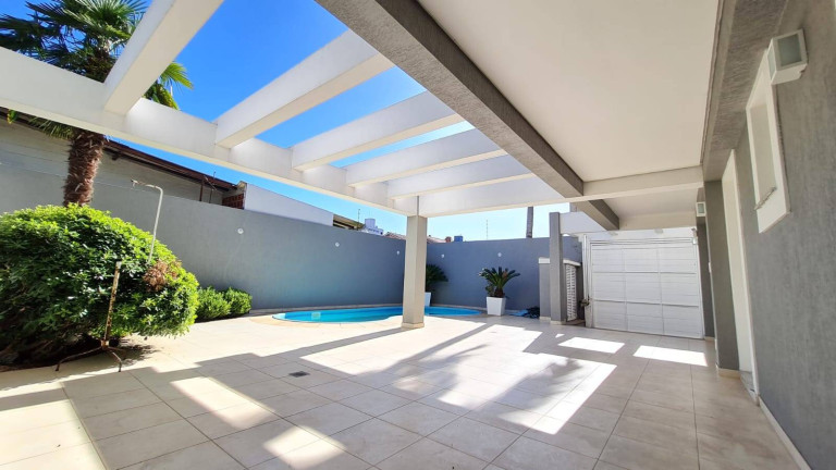Imagem Sobrado com 5 Quartos à Venda, 267 m² em Marechal Rondon - Canoas