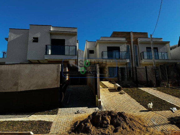 Sobrado com 3 Quartos à Venda,  em Atuba - Curitiba