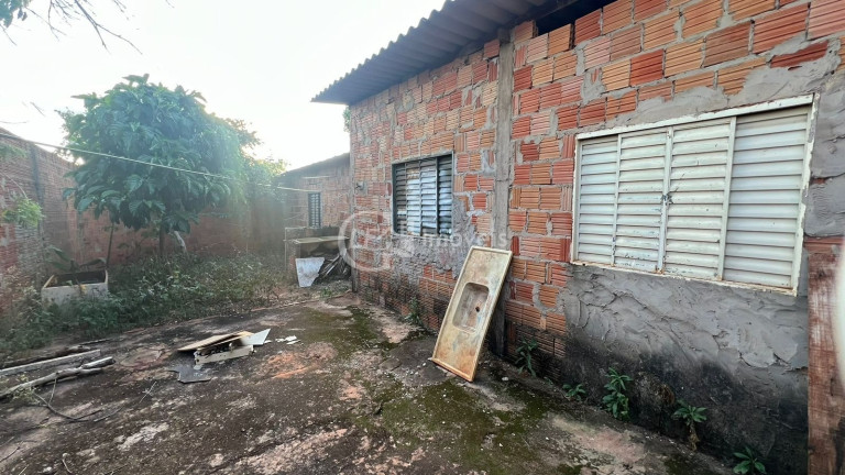 Imagem Casa com 4 Quartos à Venda, 300 m² em Monte Castelo - Campo Grande