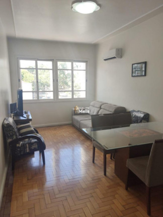 Imagem Imóvel com 2 Quartos à Venda, 20 m² em Auxiliadora - Porto Alegre Imagem Imóvel com 2 Quartos à Venda, 20 m² em Auxiliadora - Porto Alegre