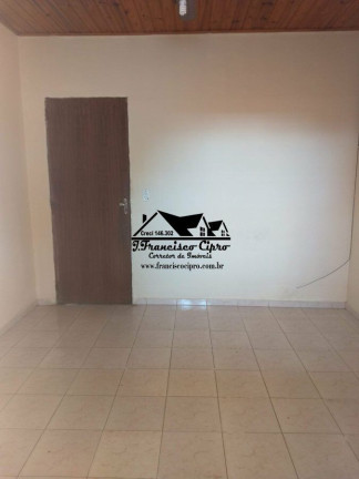 Imagem Casa com 2 Quartos à Venda, 99 m² em Santa Luzia - Guaratinguetá Imagem Casa com 2 Quartos à Venda, 99 m² em Santa Luzia - Guaratinguetá