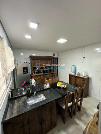 Imagem Casa com 2 Quartos à Venda, 120 m² em Guilhermina - Praia Grande