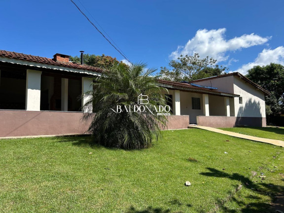 Imóvel com 3 Quartos à Venda, 1.000 m² em Centro - Extrema