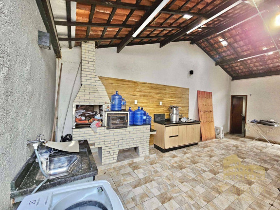 Imagem Casa com 3 Quartos à Venda, 250 m² em Solemar - Praia Grande