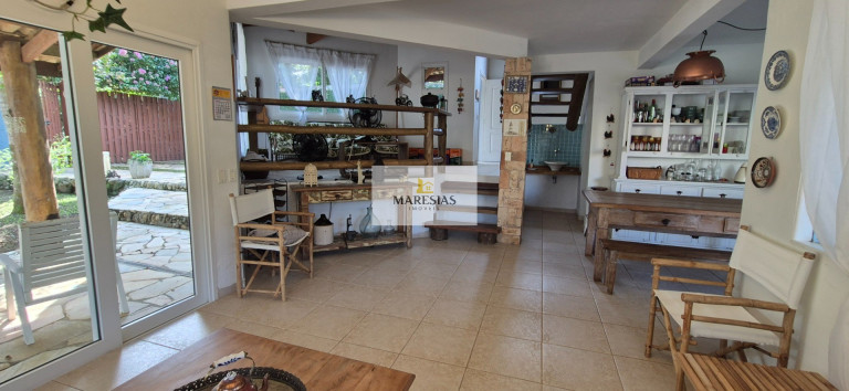 Imagem Casa com 3 Quartos à Venda, 265 m² em Maresias - São Sebastião Imagem Casa com 3 Quartos à Venda, 265 m² em Maresias - São Sebastião