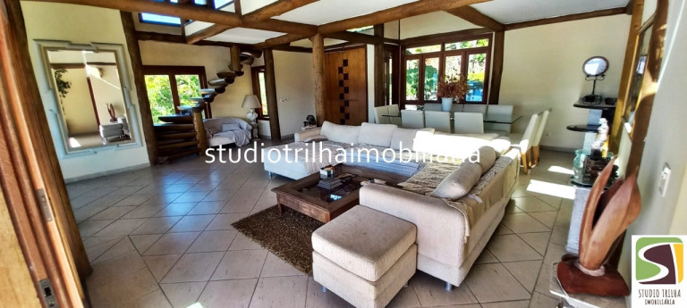 Imagem Casa com 6 Quartos à Venda, em Piúva - Ilhabela Imagem Casa com 6 Quartos à Venda, em Piúva - Ilhabela