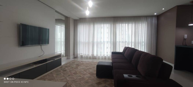 Imagem Apartamento com 3 Quartos para Alugar, 136 m² em Centro - Balneário Camboriú Imagem Apartamento com 3 Quartos para Alugar, 136 m² em Centro - Balneário Camboriú