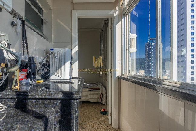 Imagem Cobertura com 4 Quartos à Venda, 130 m² em Centro - Balneário Camboriú