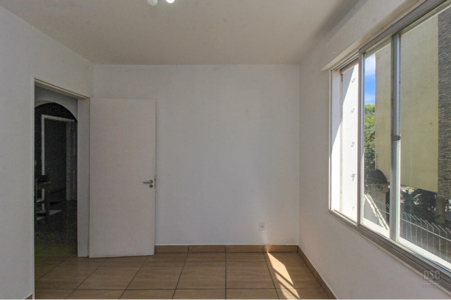 Imagem Imóvel com 2 Quartos à Venda, 60 m² em Ipanema - Porto Alegre