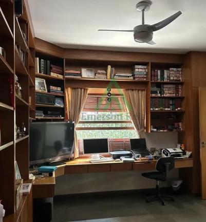 Imagem Casa com 3 Quartos à Venda, 264 m² em Pacaembu - São Paulo