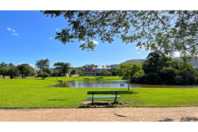 Imagem Casa com 3 Quartos à Venda, 140 m² em Hípica - Porto Alegre Imagem Casa com 3 Quartos à Venda, 140 m² em Hípica - Porto Alegre