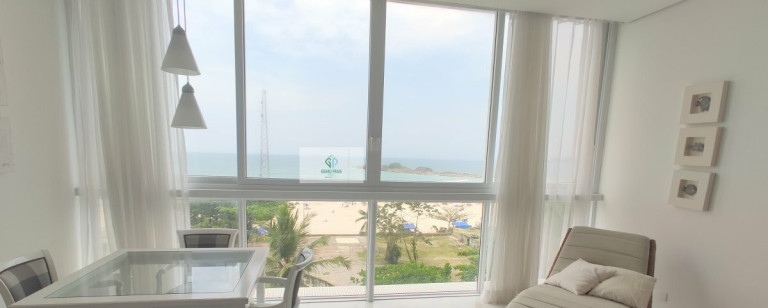 Apartamento com 3 Quartos para Alugar, 220 m² em Pitangueiras - Guarujá