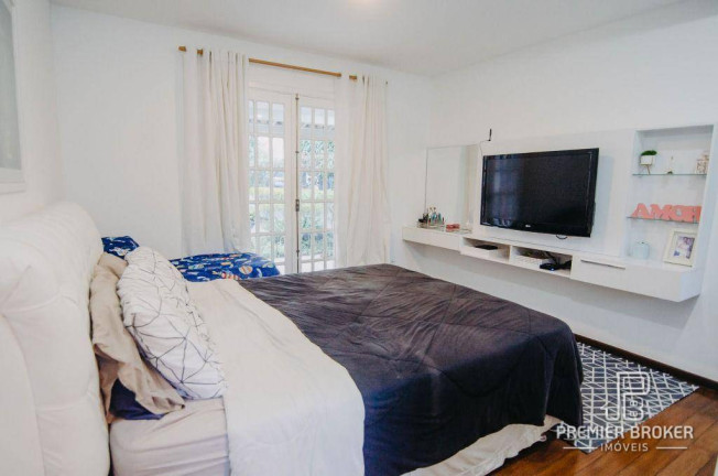 Imagem Casa com 3 Quartos à Venda, 390 m² em Várzea - Teresópolis Imagem Casa com 3 Quartos à Venda, 390 m² em Várzea - Teresópolis
