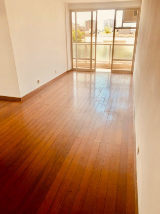 Imagem Imóvel com 2 Quartos à Venda, 87 m² em Laranjeiras - Rio De Janeiro Imagem Imóvel com 2 Quartos à Venda, 87 m² em Laranjeiras - Rio De Janeiro