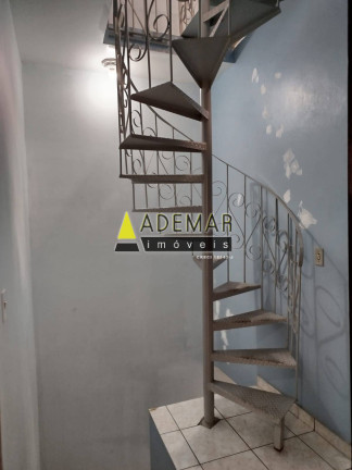 Imagem Casa com 3 Quartos à Venda, em Serraria - Diadema Imagem Casa com 3 Quartos à Venda, em Serraria - Diadema