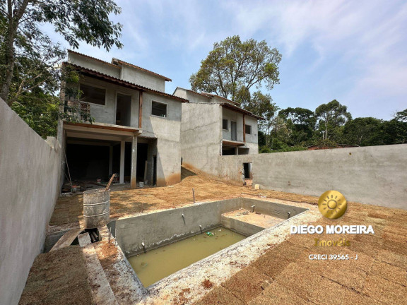 Casa com 3 Quartos à Venda, 350 m² em Terra Preta - Mairiporã