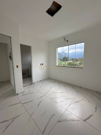 Imagem Casa com 2 Quartos à Venda, 70 m² em Quinta Mariana - Guapimirim Imagem Casa com 2 Quartos à Venda, 70 m² em Quinta Mariana - Guapimirim