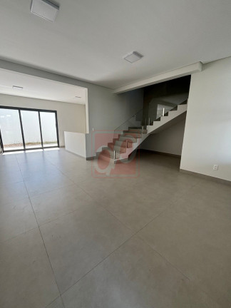 Imagem Sobrado com 3 Quartos à Venda, 149 m² em Recanto Dos Passáros - Sorriso Imagem Sobrado com 3 Quartos à Venda, 149 m² em Recanto Dos Passáros - Sorriso