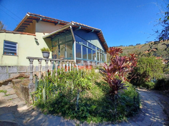 Casa com 3 Quartos à Venda, 240 m² em Albuquerque - Teresópolis