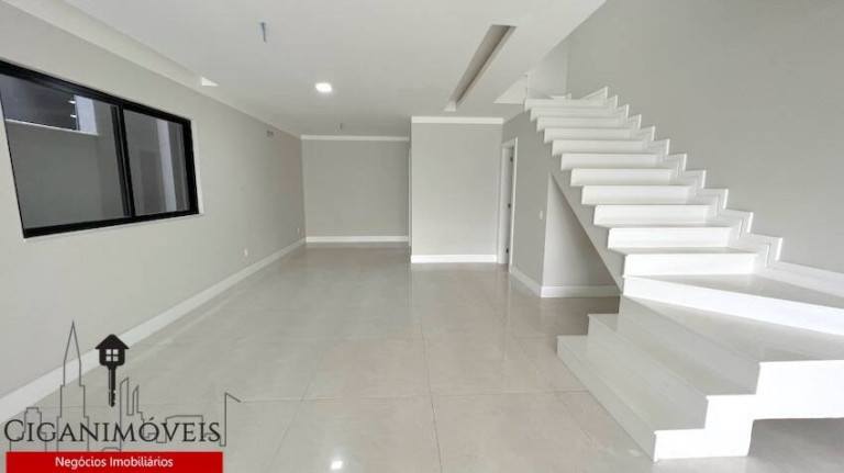 Imagem Casa de Condomínio com 4 Quartos à Venda, 360 m² em Barra Da Tijuca - Rio De Janeiro Imagem Casa de Condomínio com 4 Quartos à Venda, 360 m² em Barra Da Tijuca - Rio De Janeiro