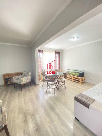 Imagem Casa com 3 Quartos à Venda, 181 m² em São Lourenço - Curitiba Imagem Casa com 3 Quartos à Venda, 181 m² em São Lourenço - Curitiba