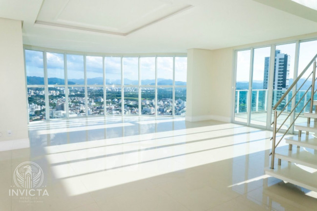 Imagem Cobertura com 3 Quartos à Venda, 246 m² em Centro - Balneário Camboriú Imagem Cobertura com 3 Quartos à Venda, 246 m² em Centro - Balneário Camboriú