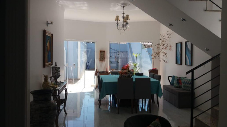 Imagem Sobrado com 2 Quartos à Venda, 256 m² em Vila Nastri Ii - Itapetininga Imagem Sobrado com 2 Quartos à Venda, 256 m² em Vila Nastri Ii - Itapetininga