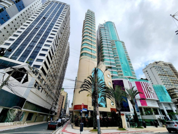 Imagem Apartamento com 3 Quartos à Venda, 200 m² em Centro - Balneário Camboriú Imagem Apartamento com 3 Quartos à Venda, 200 m² em Centro - Balneário Camboriú