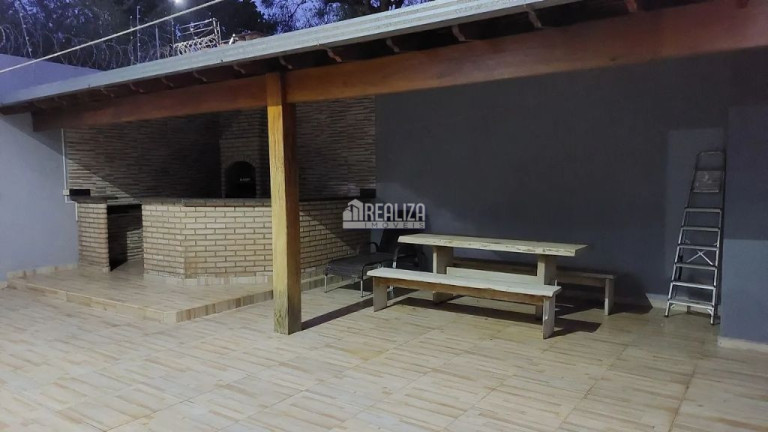 Casa de Condomínio com 3 Quartos à Venda, 250 m² em Jardim Maracanã - Uberaba