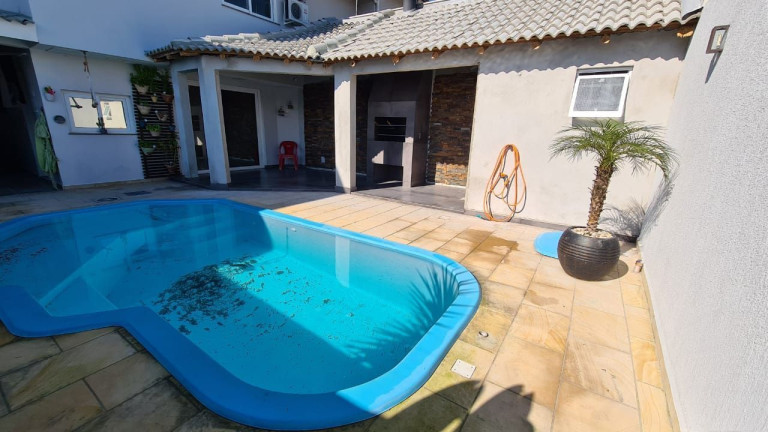Imagem Casa de Condomínio com 3 Quartos à Venda, 179 m² em Camobi - Santa Maria Imagem Casa de Condomínio com 3 Quartos à Venda, 179 m² em Camobi - Santa Maria