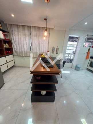 Imagem Sobrado com 3 Quartos à Venda, 315 m² em Vila Galvão - Guarulhos Imagem Sobrado com 3 Quartos à Venda, 315 m² em Vila Galvão - Guarulhos