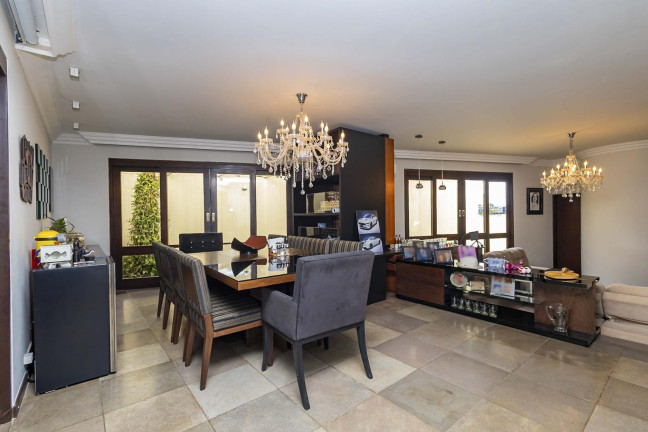 Imagem Casa com 4 Quartos à Venda, 343 m² em Ahú - Curitiba