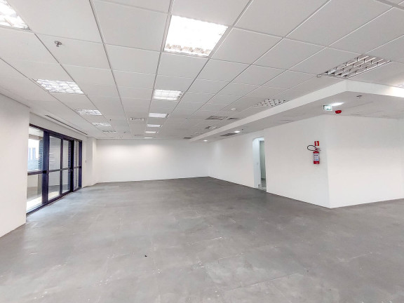 Imagem Imóvel Comercial para Alugar, 677 m² em Alphaville Industrial - Barueri Imagem Imóvel Comercial para Alugar, 677 m² em Alphaville Industrial - Barueri
