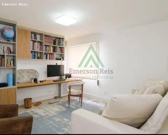 Imagem Casa com 4 Quartos à Venda, 180 m² em Santa Cecília - São Paulo