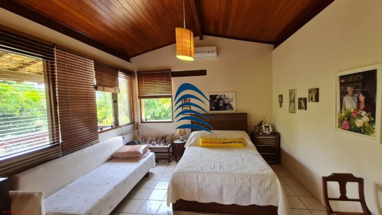 Imagem Imóvel com 4 Quartos à Venda, 645 m² em Busca Vida - Camaçari
