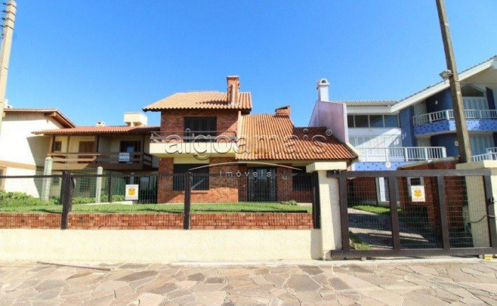 Imóvel com 3 Quartos à Venda, 250 m² em Centro - Xangri-lá