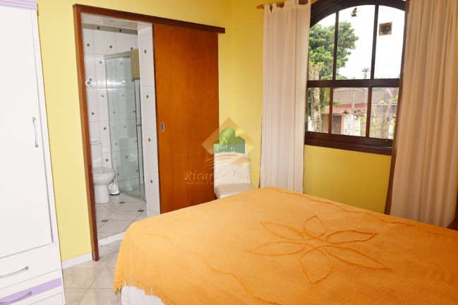 Imagem Edifício Residencial com 10 Quartos à Venda, 440 m² em Jardim Samambaia - Ubatuba Imagem Edifício Residencial com 10 Quartos à Venda, 440 m² em Jardim Samambaia - Ubatuba