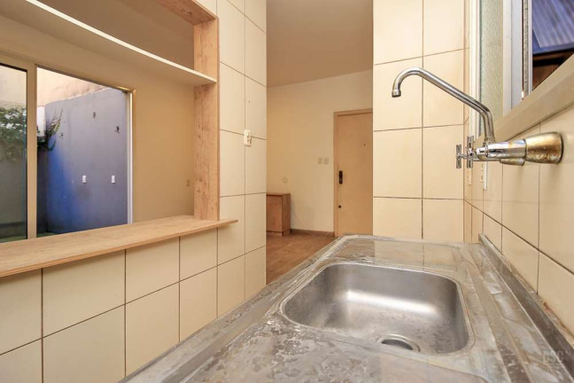 Imagem Apartamento com 1 Quarto à Venda, 28 m² em Petrópolis - Porto Alegre