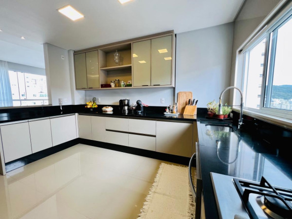 Imagem Apartamento com 4 Quartos à Venda, 237 m² em Pioneiros - Balneário Camboriú Imagem Apartamento com 4 Quartos à Venda, 237 m² em Pioneiros - Balneário Camboriú