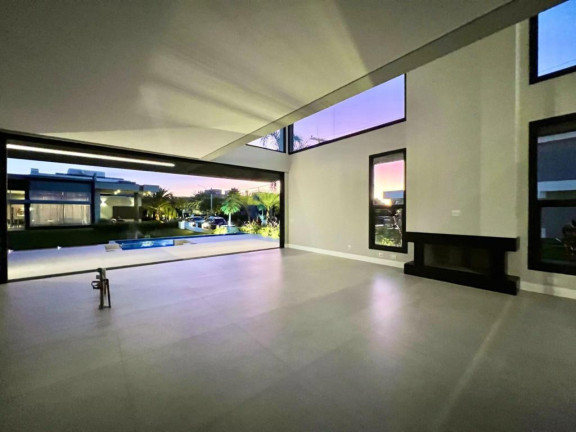 Imagem Casa com 5 Quartos à Venda, 320 m² em -- - Capao Da Canoa Imagem Casa com 5 Quartos à Venda, 320 m² em -- - Capao Da Canoa