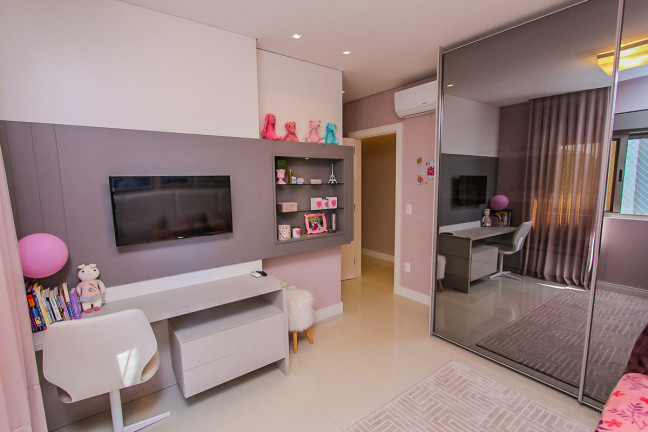 Imagem Apartamento com 4 Quartos à Venda, 183 m² em Centro - Balneário Camboriú Imagem Apartamento com 4 Quartos à Venda, 183 m² em Centro - Balneário Camboriú