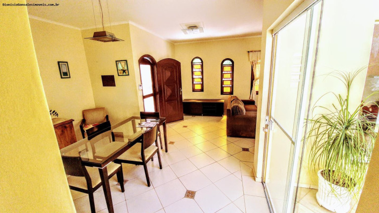 Imagem Casa com 3 Quartos à Venda, 196 m² em Três Marias - Peruíbe Imagem Casa com 3 Quartos à Venda, 196 m² em Três Marias - Peruíbe