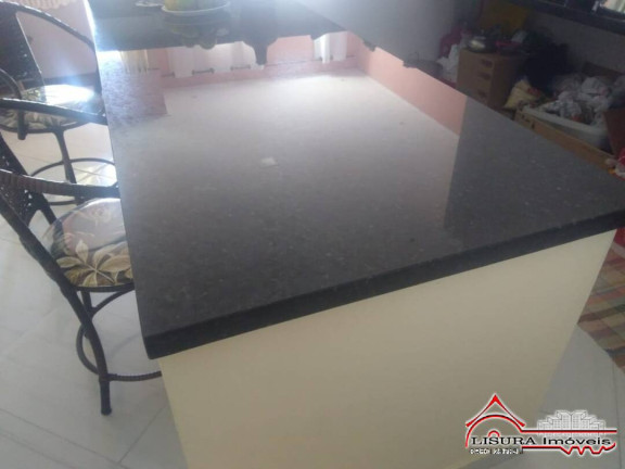 Imagem Casa com 5 Quartos à Venda, 232 m² em Centro - Jacareí